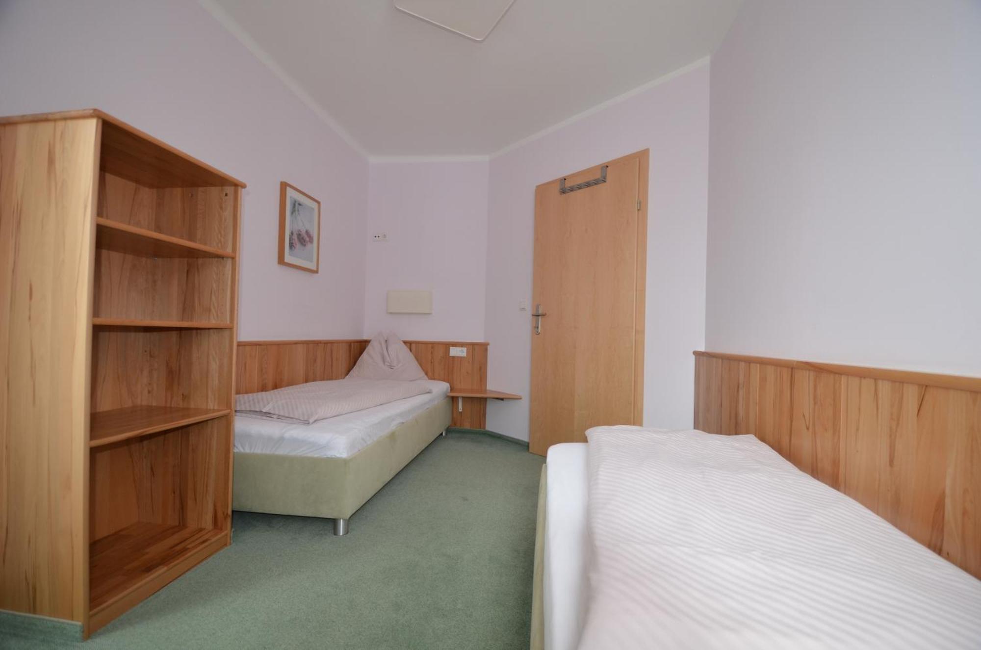Appartements-Pension Lindenheim Schladming Room photo